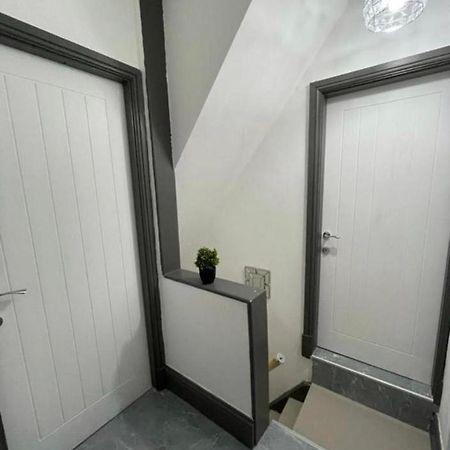 Entire 5 Star Luxury Whalley House Wifi Tv Luxury Burnley Buitenkant foto