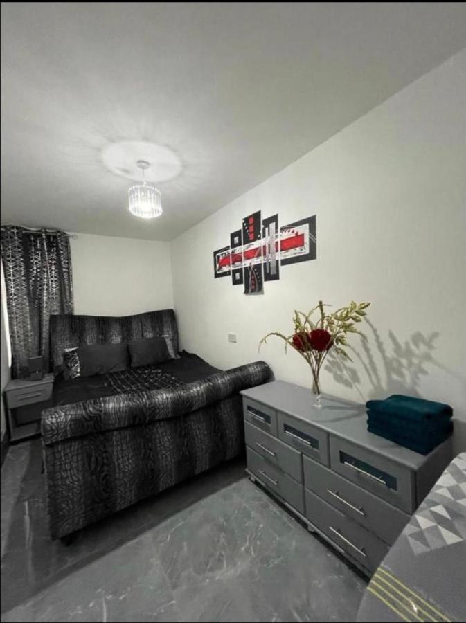 Entire 5 Star Luxury Whalley House Wifi Tv Luxury Burnley Buitenkant foto